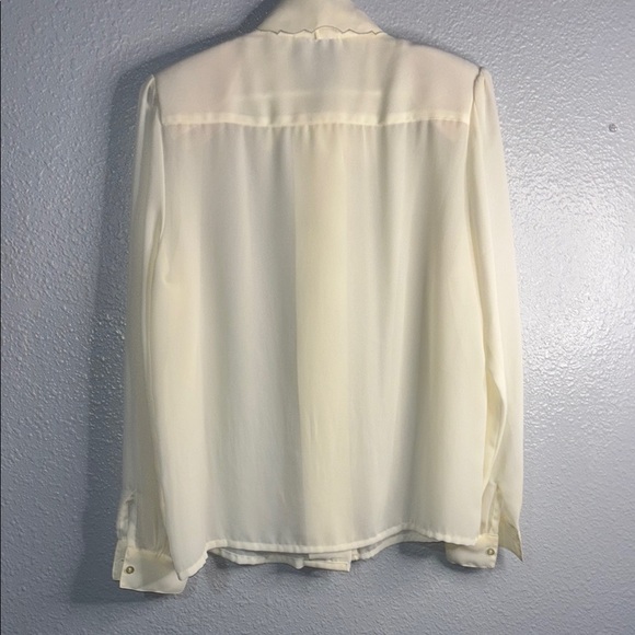 Vintage Claudia Barnes Blouse | Lace Collar & Shoulder Pads | Made in Korea - Picture 8 of 8